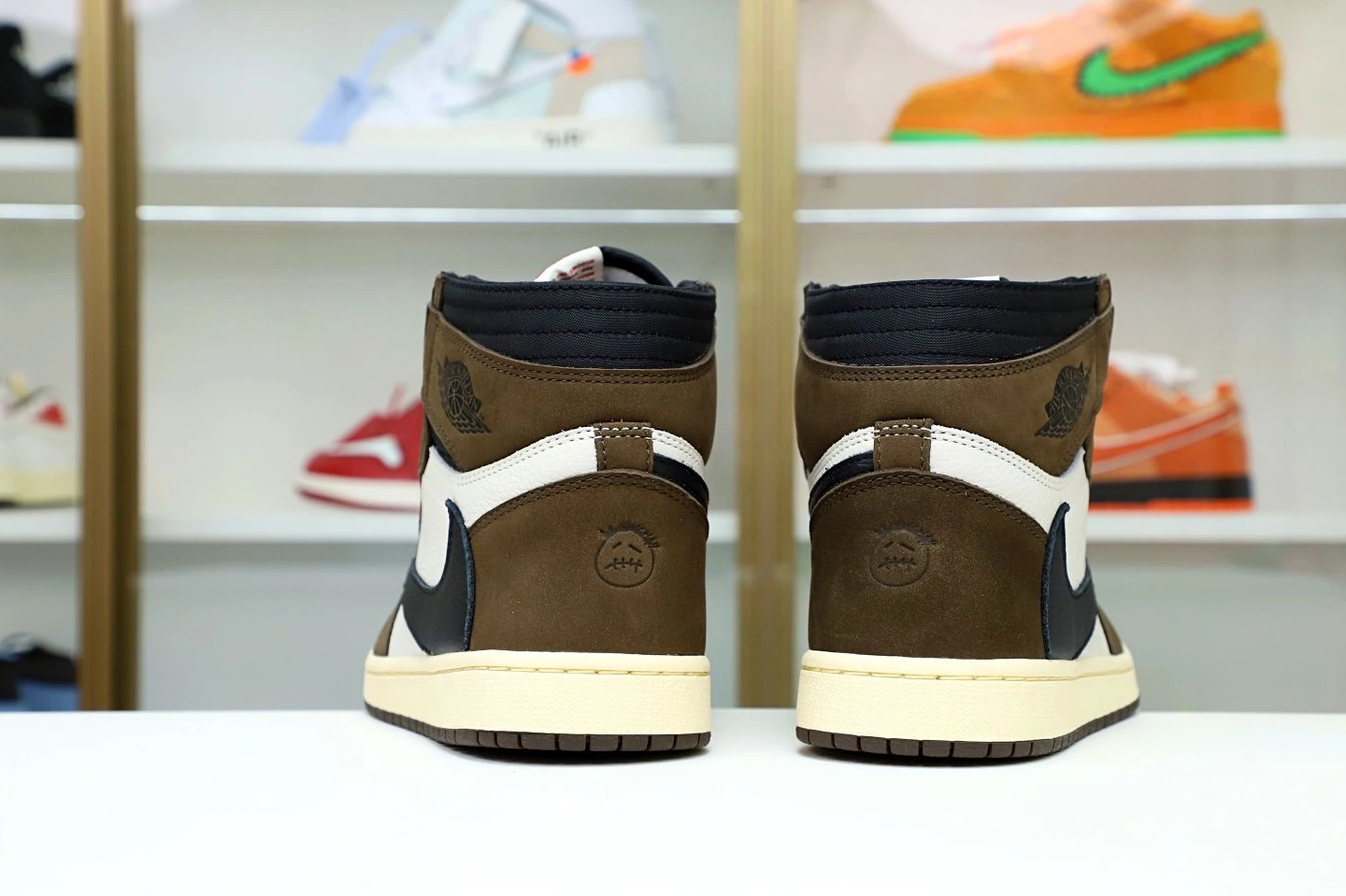 1st Kicks HIGH RETRO Popular SCOTT 1989 AIR TRAVIS JORDAN OG Kimikick 1 'MOCHA' X 1106